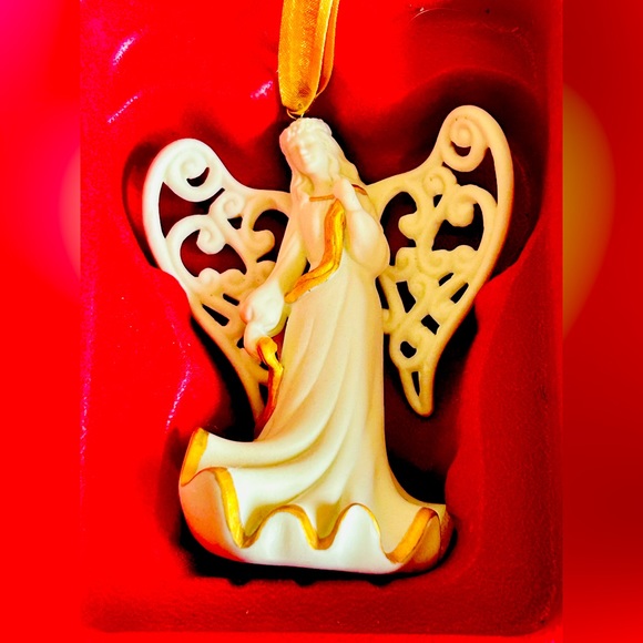 Wedgwood Holiday Vintage Wedgwood Angel With Sash Ornament Poshmark